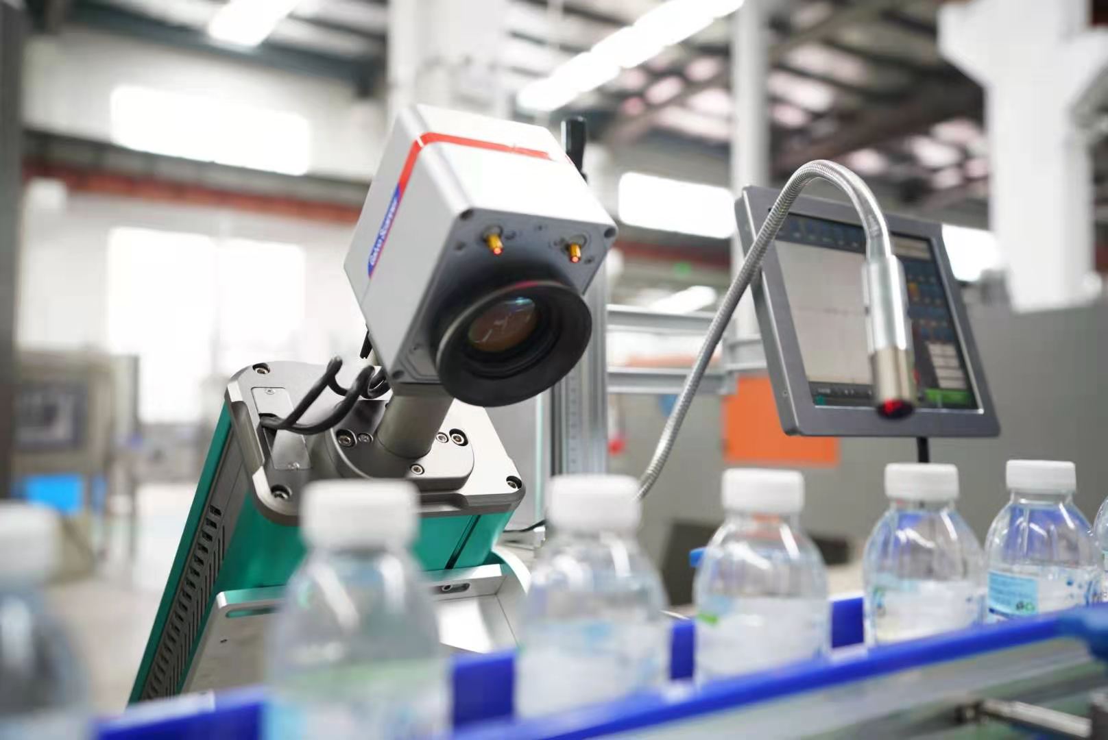 激光噴碼機.jpg 激光噴碼機.jpg